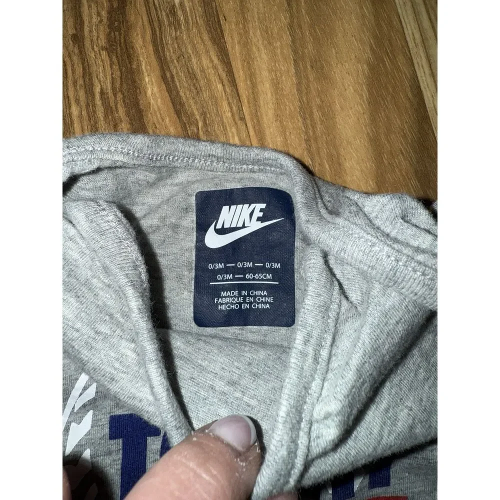 Nike Pitt Boys Bodysuit‎ Lot 0/3 Months 0/6 Months